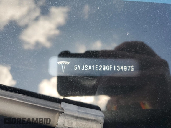 2016 Tesla Model S 90D with VIN 5YJSA1E29GF134975, listed as a Copart auction lot 61823295 with Not provided miles and Non repairable. Bid and sale history available at DreamBid. Image 13.