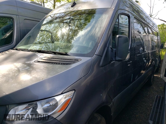 2021 Mercedes-Benz Sprinter with VIN W1W9ED3Y5MT069700, listed as a Copart auction lot 53903444 with 20,939 mi miles and Clean Title. Bid and sale history available at DreamBid. Image 2.