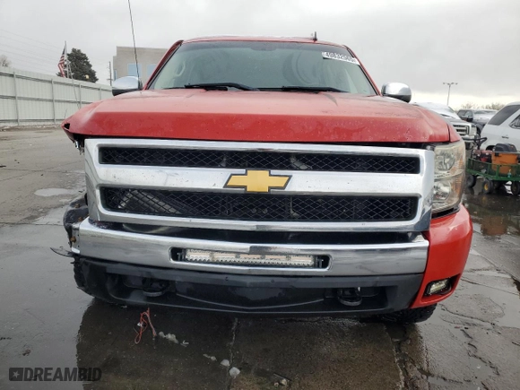 2008 Chevrolet Silverado 1500 LT w/1LT with VIN 2GCEK13M081161405, listed as a Copart auction lot 49832565 with 173,839 mi miles and Salvage Title. Bid and sale history available at carsss.com. Image 5.