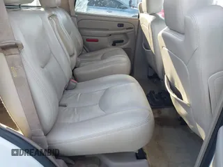 2006 Chevrolet Tahoe Z71 with VIN 1GNEK13T86R135721, listed as a IAAI auction lot 41475859 with 258,090 mi miles. Bid and sale history available at carsss.com. Image 8.