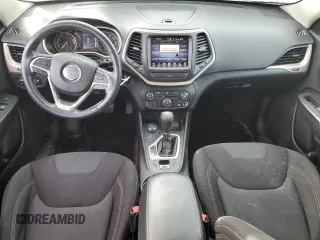 2016 Jeep Cherokee Latitude with VIN 1C4PJMCB5GW270008, listed as a Copart auction lot 43928675 with 157,704 mi miles and Salvage Title. Bid and sale history available at carsss.com. Image 8.