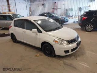 2008 Nissan Versa 1.8 S with VIN 3N1BC13E38L458906, listed as a IAAI auction lot 41986935 with 170,928 mi miles. Bid and sale history available at carsss.com. Image 1.