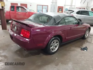 2005 Ford Mustang Deluxe with VIN 1ZVFT84N555227763, listed as a IAAI auction lot 41692270 with 150,423 mi miles. Bid and sale history available at carsss.com. Image 4.