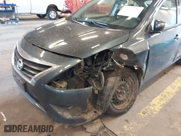 2016 Nissan Versa SV with VIN 3N1CN7APXGL886346, listed as a IAAI auction lot 41543879 with 141,870 mi miles. Bid and sale history available at carsss.com. Image 6.