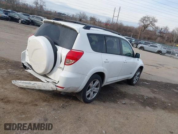 2007 Toyota RAV4 Sport with VIN JTMBK32V475015031, listed as a IAAI auction lot 41641627 with 178,980 mi miles. Bid and sale history available at carsss.com. Image 4.