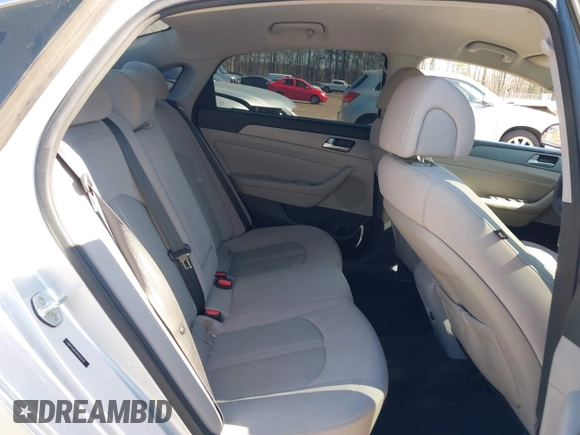 2015 Hyundai Sonata SE z VIN 5NPE24AF0FH161034, wystawiony jako IAAI lot #41640925 z przebiegiem 223 268 mil mil oraz . Historia ofert i sprzedaży dostępna na DreamBid. Obrazek 8.