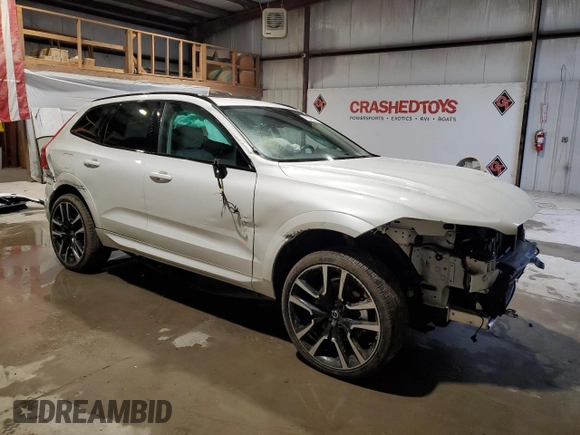 2023 Volvo XC60 Ultimate Dark Theme с VIN YV4062RX5P1268215, выставлен на аукционе Copart как лот 87849245 с пробегом 32 748 миль миль и Списание • Salvage title. История ставок и продаж доступна на DreamBid. Изображение 4.