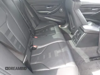 2017 BMW M3 с VIN WBS8M9C55H5G84685, выставлен на аукционе IAAI как лот 41962997 с пробегом 59 838 миль миль и . История ставок и продаж доступна на DreamBid. Изображение 8.