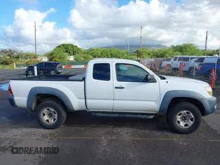 2005 Toyota Tacoma PreRunner z VIN 5TETU62N55Z086801, wystawiony jako IAAI lot #41699187 z przebiegiem 171 703 mil mil oraz . Historia ofert i sprzedaży dostępna na DreamBid. Obrazek 13.