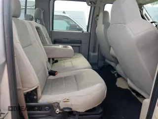 2008 Ford F-350 z VIN 1FTWW32R48ED79122, wystawiony jako Copart lot #59936295 z przebiegiem Nie podano mil oraz Czysty tytuł • Clean title. Historia ofert i sprzedaży dostępna na DreamBid. Obrazek 11.