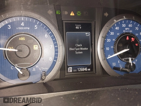 2016 Toyota Sienna XLE with VIN 5TDYK3DCXGS737846, listed as a IAAI auction lot 41782055 with 126,846 mi miles. Bid and sale history available at carsss.com. Image 15.