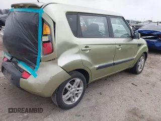 2011 Kia Soul + with VIN KNDJT2A22B7213906, listed as a IAAI auction lot 41947276 with 152,022 mi miles. Bid and sale history available at carsss.com. Image 4.