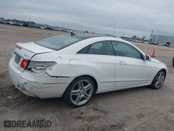 2013 Mercedes-Benz E-Class E 350 with VIN WDDKJ8JB8DF214490, listed as a IAAI auction lot 41500949 with 156,566 mi miles. Bid and sale history available at carsss.com. Image 13.