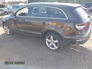 2010 Audi Q7 Premium Plus with VIN WA1LYAFE2AD006417, listed as a IAAI auction lot 41312214 with 122,281 mi miles and . Bid and sale history available at DreamBid. Image 3.