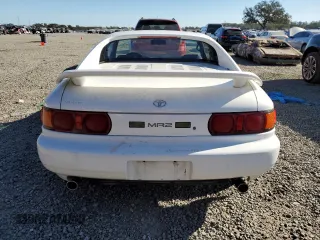 1994 Toyota MR2 z VIN JT2SW21M0R0021425, wystawiony jako Copart lot #83372474 z przebiegiem 233 885 mil mil oraz Szkoda całkowita • Salvage title. Historia ofert i sprzedaży dostępna na DreamBid. Obrazek 6.