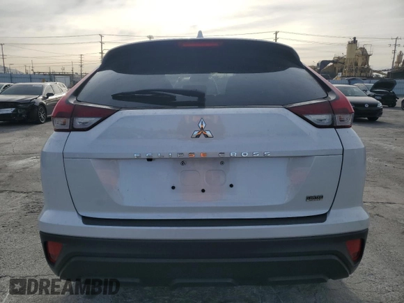 2022 Mitsubishi Eclipse Cross LE z VIN JA4ASVAA6NZ053737, wystawiony jako Copart lot #42157625 z przebiegiem 18 191 mil mil oraz Szkoda całkowita • Salvage title. Historia ofert i sprzedaży dostępna na DreamBid. Obrazek 6.