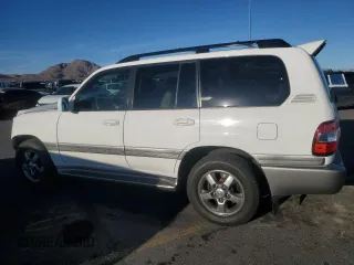 2006 Toyota Land Cruiser with VIN JTEHT05J162082776, listed as a Copart auction lot 46653985 with 203,155 mi miles and Salvage Title. Bid and sale history available at carsss.com. Image 2.