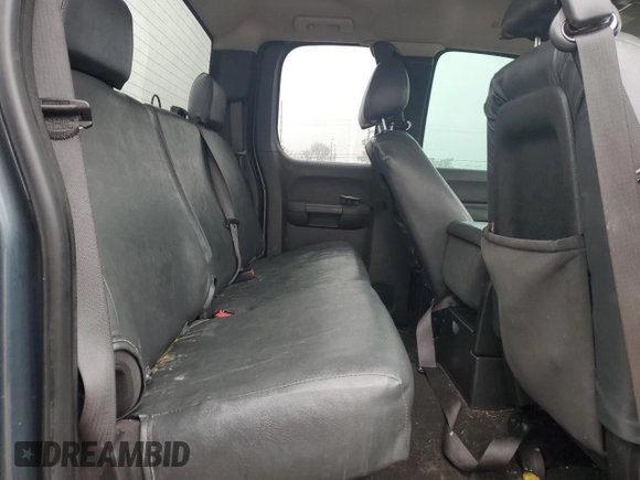 2007 Chevrolet Silverado 1500 1LT with VIN 1GCEK19047Z562949, listed as a Copart auction lot 52038545 with 266,966 mi miles and Salvage Title. Bid and sale history available at DreamBid. Image 10.