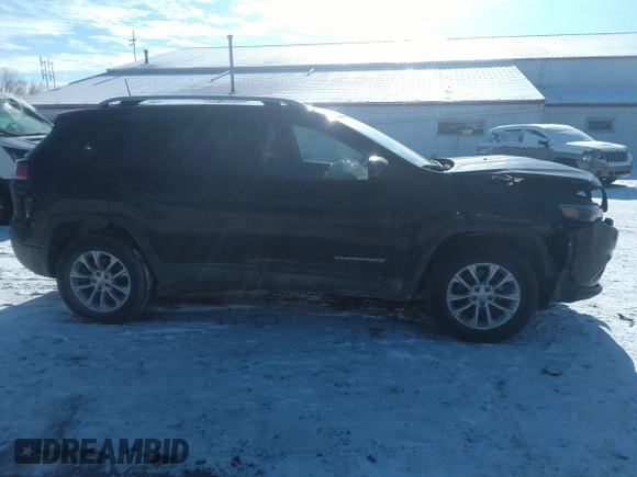 2020 Jeep Cherokee Latitude with VIN 1C4PJMCB8LD560412, listed as a IAAI auction lot 41235399 with 68,473 mi miles. Bid and sale history available at carsss.com. Image 13.