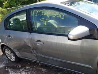 2010 Nissan Sentra S z VIN 3N1AB6AP4AL630821, wystawiony jako IAAI lot #42326350 z przebiegiem 160 152 mil mil oraz . Historia ofert i sprzedaży dostępna na DreamBid. Obrazek 13.
