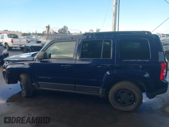 2017 Jeep Patriot 75th Anniversary with VIN 1C4NJRBB4HD110334, listed as a IAAI auction lot 41425693 with 88,364 mi miles and . Bid and sale history available at carsss.com. Image 14.