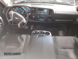 2013 Chevrolet Silverado 3500HD LT with VIN 1GC4K0C87DF221546, listed as a Copart auction lot 84016954 with 123,744 mi miles and Salvage Title. Bid and sale history available at carsss.com. Image 8.