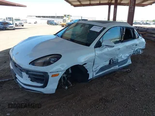 2024 Porsche Macan with VIN WP1AA2A55RLB16232, listed as a IAAI auction lot 42617348 with Not provided miles and . Bid and sale history available at DreamBid. Image 19.