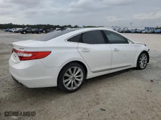 2015 Hyundai Azera Limited with VIN KMHFH4JG1FA483163, listed as a Copart auction lot 73277024 with 122,208 mi miles and Salvage Title. Bid and sale history available at carsss.com. Image 3.
