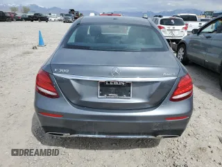 2018 Mercedes-Benz E 300 с VIN WDDZF4KB4JA293480, выставлен на аукционе Copart как лот 52153205 с пробегом 60 131 миль миль и Списание • Salvage title. История ставок и продаж доступна на DreamBid. Изображение 6.