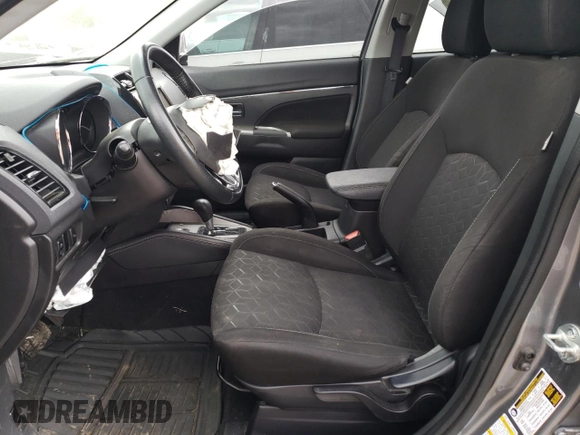 2021 Mitsubishi Outlander ES z VIN JA4ARUAU8MU023828, wystawiony jako Copart lot #54755025 z przebiegiem 91 864 mil mil oraz Szkoda całkowita • Salvage title. Historia ofert i sprzedaży dostępna na DreamBid. Obrazek 7.