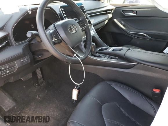 2022 Toyota Avalon XLE z VIN 4T1JZ1FBXNU071758, wystawiony jako Copart lot #42793923 z przebiegiem 32 090 mil mil oraz . Historia ofert i sprzedaży dostępna na DreamBid. Obrazek 7.