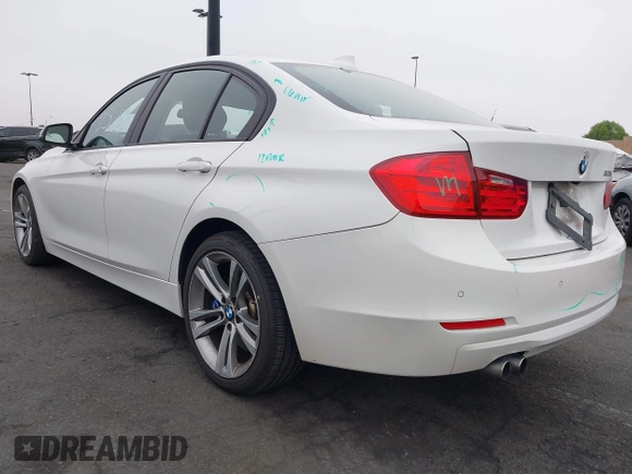 2015 BMW 3 Series 328i с VIN WBA3C1C57FK120258, выставлен на аукционе IAAI как лот 42425656 с пробегом 99 162 миль миль и . История ставок и продаж доступна на DreamBid. Изображение 3.