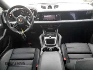 2024 Porsche Cayenne with VIN WP1BA2AY0RDA51881, listed as a Copart auction lot 76013834 with 10,143 mi miles and Salvage title. Bid and sale history available at DreamBid. Image 8.