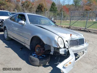 2001 Mercedes-Benz CLK-Class with VIN WDBLJ65G41F163119, listed as a IAAI auction lot 41865239 with 1 mi miles. Bid and sale history available at carsss.com. Image 1.