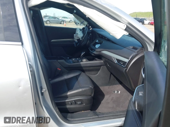 2020 Cadillac XT4 FWD Premium Luxury with VIN 1GYFZCR48LF037235, listed as a IAAI auction lot 41697080 with 88,211 mi miles and . Bid and sale history available at carsss.com. Image 5.