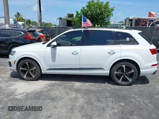 2019 Audi Q7 Prestige with VIN WA1VAAF76KD026816, listed as a IAAI auction lot 42092849 with 61,845 mi miles and . Bid and sale history available at DreamBid. Image 6.