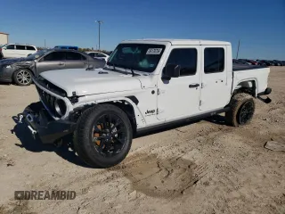 2024 Jeep Gladiator Sport z VIN 1C6HJTAG3RL132945, wystawiony jako Copart lot #84170754 z przebiegiem 3 429 mil mil oraz Szkoda całkowita • Salvage title. Historia ofert i sprzedaży dostępna na DreamBid. Obrazek 1.
