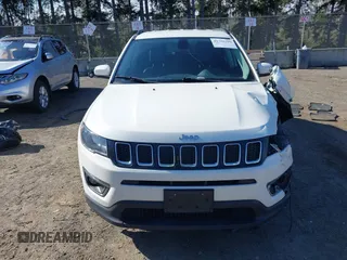 2020 Jeep Compass Latitude with VIN 3C4NJDBB8LT132715, listed as a IAAI auction lot 41756399 with 971 mi miles and . Bid and sale history available at carsss.com. Image 12.