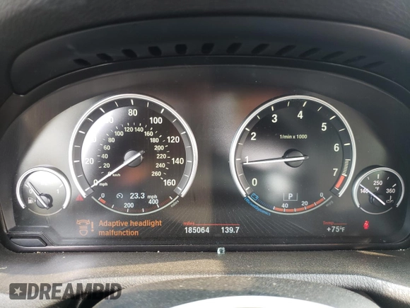2015 BMW X4 xDrive35i with VIN 5UXXW5C59F0E87517, listed as a Copart auction lot 59604445 with 185,064 mi miles and Salvage title. Bid and sale history available at DreamBid. Image 9.