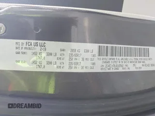 2018 Chrysler Pacifica Hybrid Touring Plus с VIN 2C4RC1H70JR187642, выставлен на аукционе IAAI как лот 42568596 с пробегом 48 907 миль миль и . История ставок и продаж доступна на DreamBid. Изображение 9.