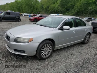 2007 Volvo S80 I6 z VIN YV1AS982771021144, wystawiony jako Copart lot #57314455 z przebiegiem 131 735 mil mil oraz Szkody całkowita. Historia ofert i sprzedaży dostępna na DreamBid. Obrazek 1.