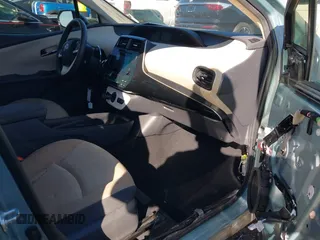 2018 Toyota Prius Two with VIN JTDKBRFU3J3581527, listed as a IAAI auction lot 41304839 with 120,629 mi miles. Bid and sale history available at carsss.com. Image 5.