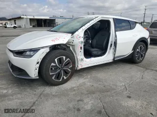 2023 Kia EV6 Light with VIN KNDC34LB4P5612286, listed as a Copart auction lot 78016034 with 13,152 mi miles and Salvage Title. Bid and sale history available at carsss.com. Image 1.
