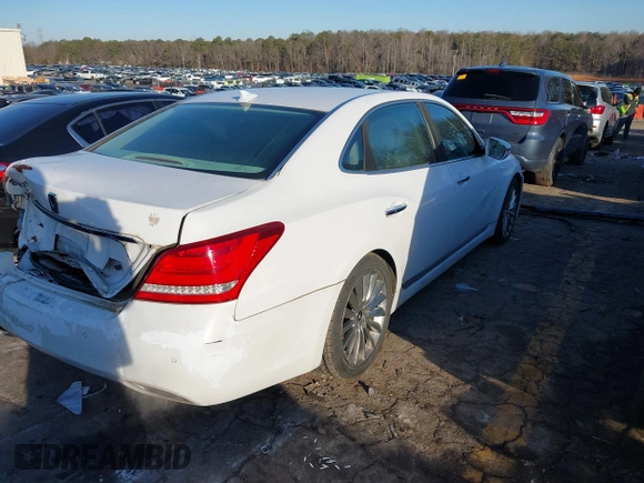 2014 Hyundai Equus Signature with VIN KMHGH4JH2EU083333, listed as a IAAI auction lot 41456178 with 111,929 mi miles and . Bid and sale history available at DreamBid. Image 3.