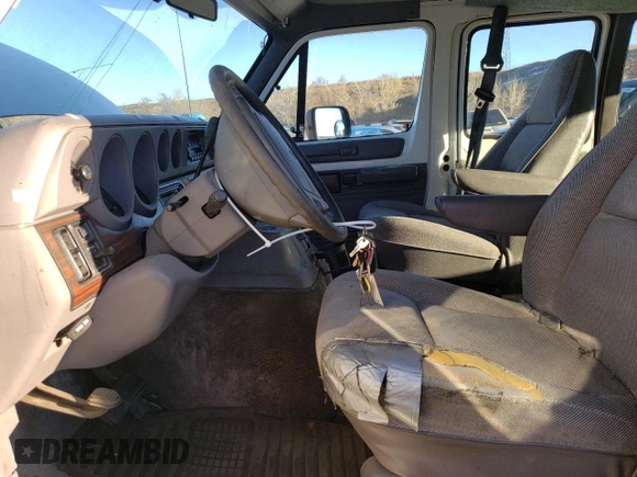 1995 Dodge Cargo z VIN 2B7HB21Y3SK503648, wystawiony jako Copart lot #83202054 z przebiegiem 172 267 mil mil oraz Tytuł czysty. Historia ofert i sprzedaży dostępna na DreamBid. Obrazek 7.