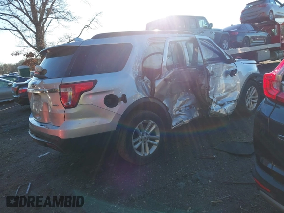 2016 Ford Explorer with VIN 1FM5K8B86GGA05573, listed as a IAAI auction lot 41199159 with 142,950 mi miles and . Bid and sale history available at carsss.com. Image 4.
