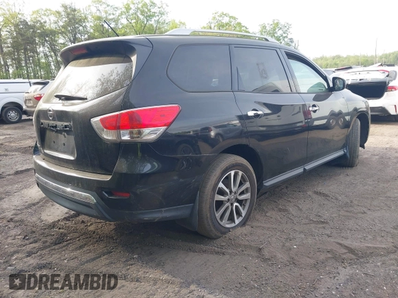 2015 Nissan Pathfinder S with VIN 5N1AR2MN2FC721337, listed as a IAAI auction lot 42120678 with 242,287 mi miles. Bid and sale history available at carsss.com. Image 4.