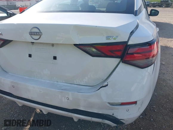 2024 Nissan Sentra SV with VIN 3N1AB8CV0RY292369, listed as a IAAI auction lot 42014066 with 39,517 mi miles and . Bid and sale history available at DreamBid. Image 6.