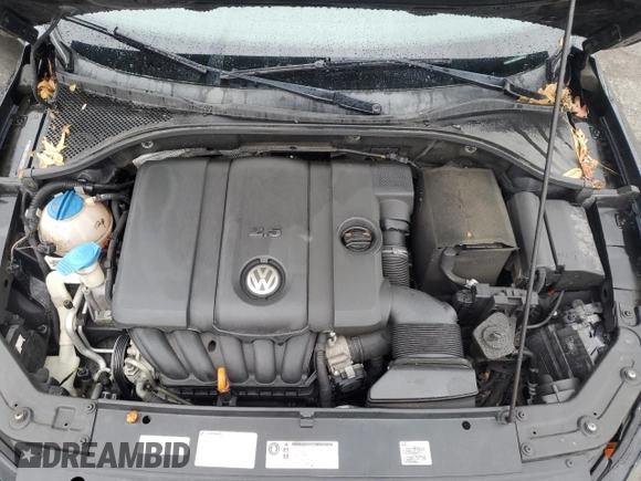 2012 Volkswagen Passat SE z VIN 1VWBH7A3XCC009775, wystawiony jako Copart lot #56469285 z przebiegiem 145 265 mil mil oraz Szkoda całkowita • Salvage title. Historia ofert i sprzedaży dostępna na DreamBid. Obrazek 11.