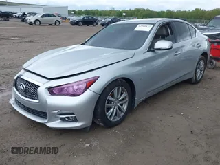 2015 Infiniti Q50 Premium z VIN JN1BV7AR8FM390785, wystawiony jako IAAI lot #42200437 z przebiegiem 94 841 mil mil oraz . Historia ofert i sprzedaży dostępna na DreamBid. Obrazek 17.